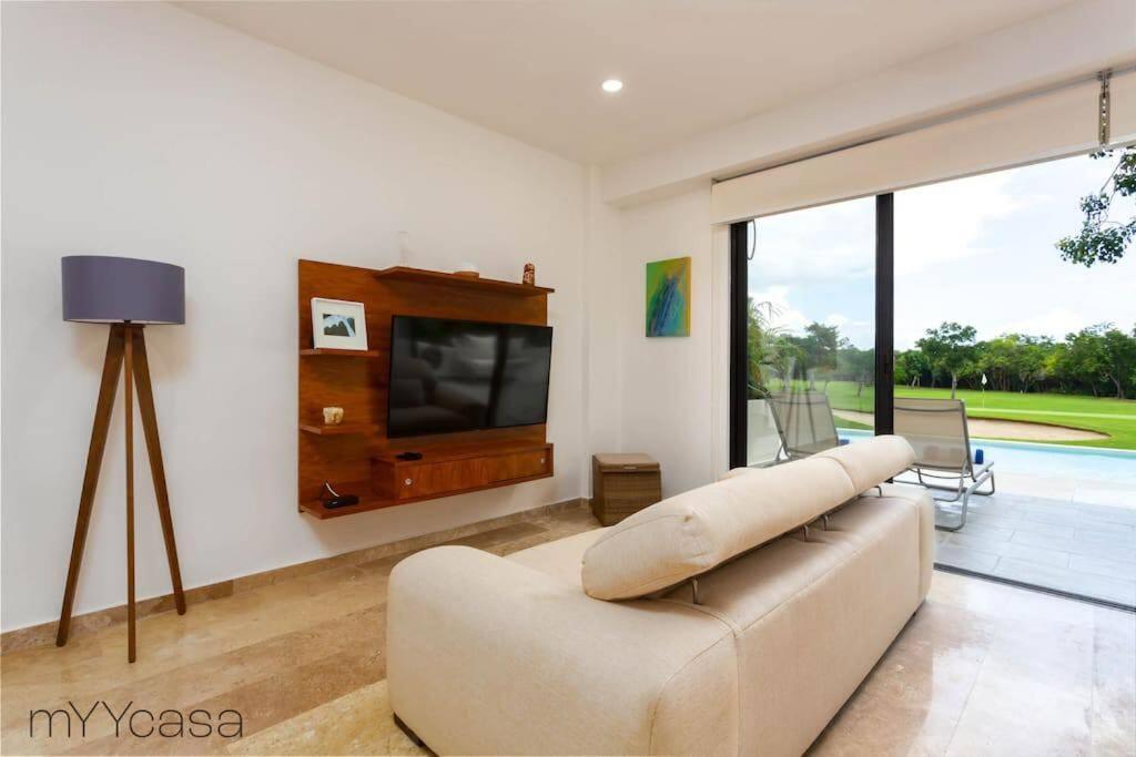 Luxurious 1 Bedroom W/ Pool & Golf Course View Puerto Aventuras Luaran gambar