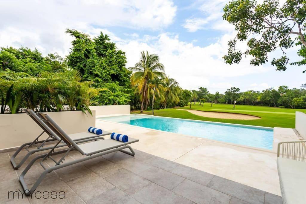 Luxurious 1 Bedroom W/ Pool & Golf Course View Puerto Aventuras Luaran gambar